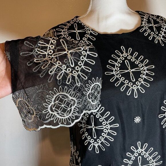 Alfani Womens Black White Abstract Mint Round Neck Mesh Sleeve Blouse Top Sz PM - Picture 5 of 7